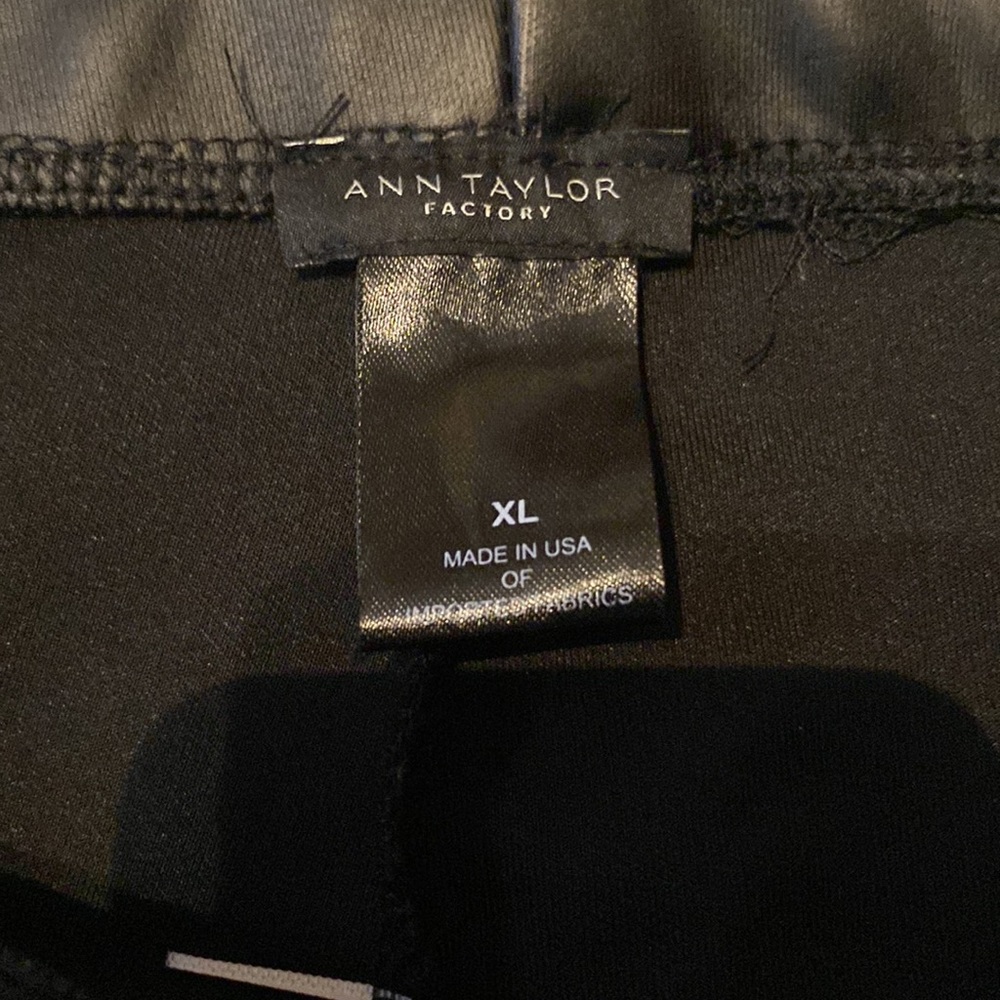 FAUX LEGGINGS - Picture 2 of 4